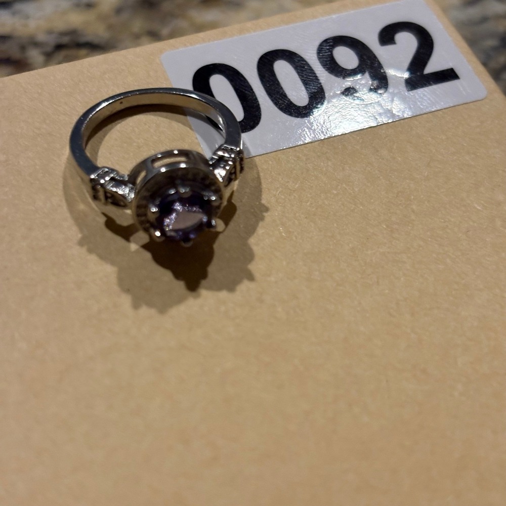 Women's Ring Size 5.75 Silver Purple Halo Round Stone Cocktail Statement - Picture 5 of 5